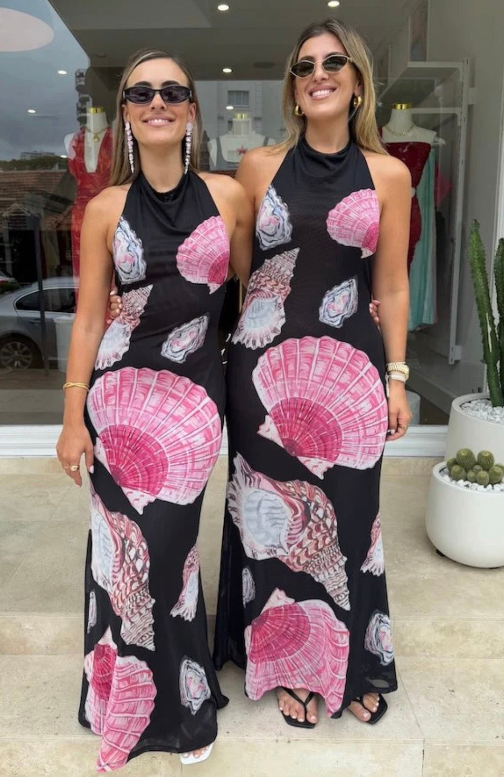 Sneaky Link- Ariel Maxi Dress- Black Shell- size small