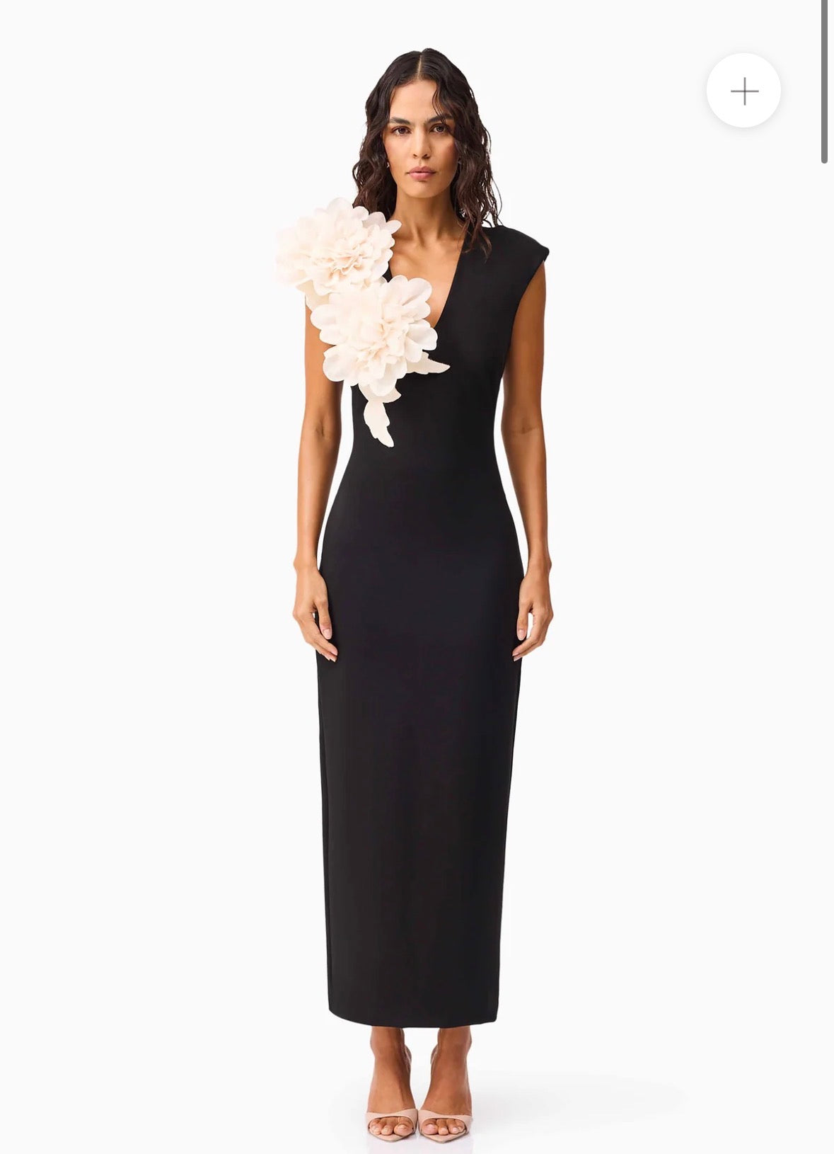 Elliatt– Zahara V-Neck Gown- Black- Size M