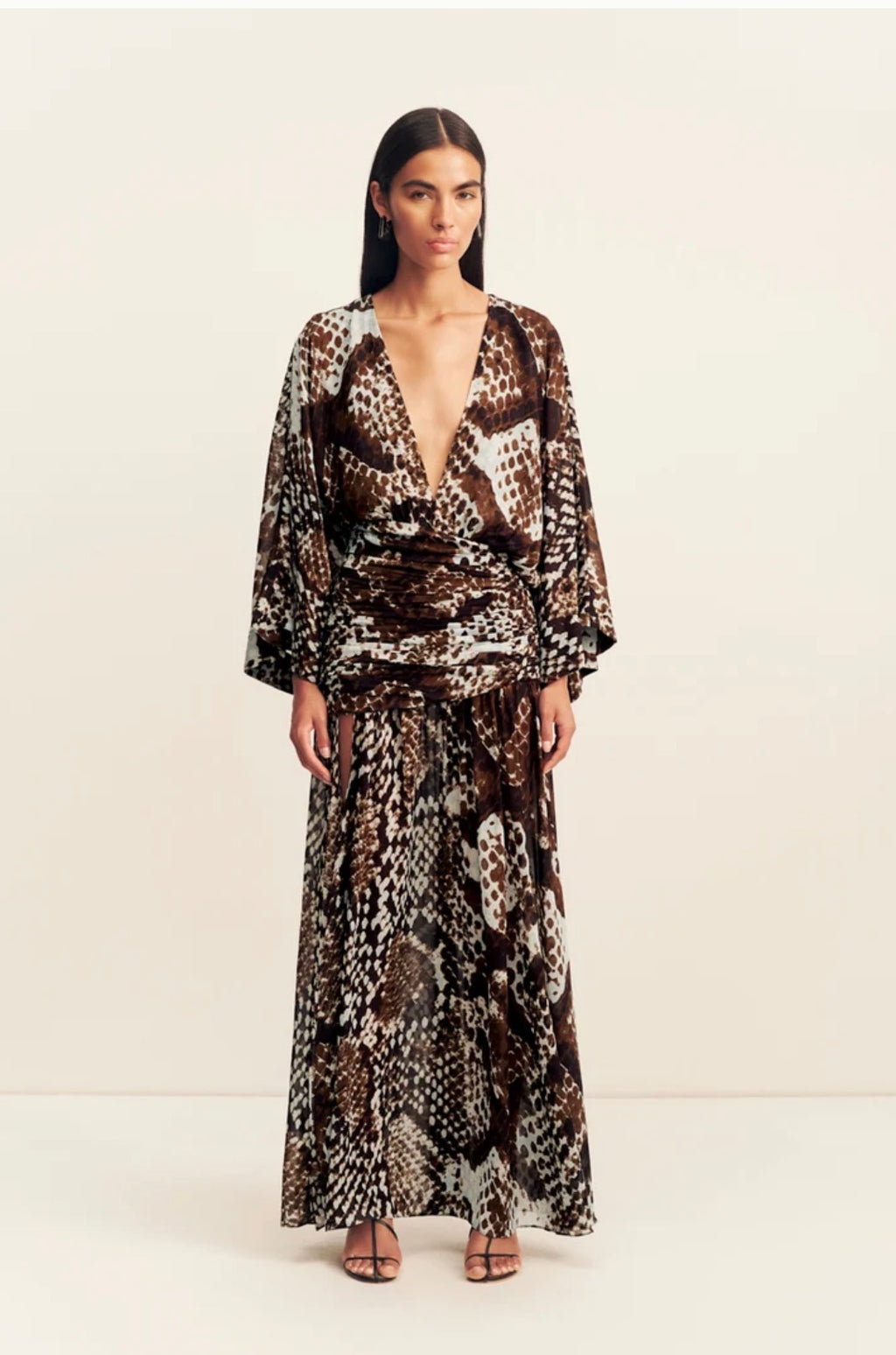SHONA JOY – Maia Long Sleeve Plunged Maxi Dress – Snake Print – Size 16