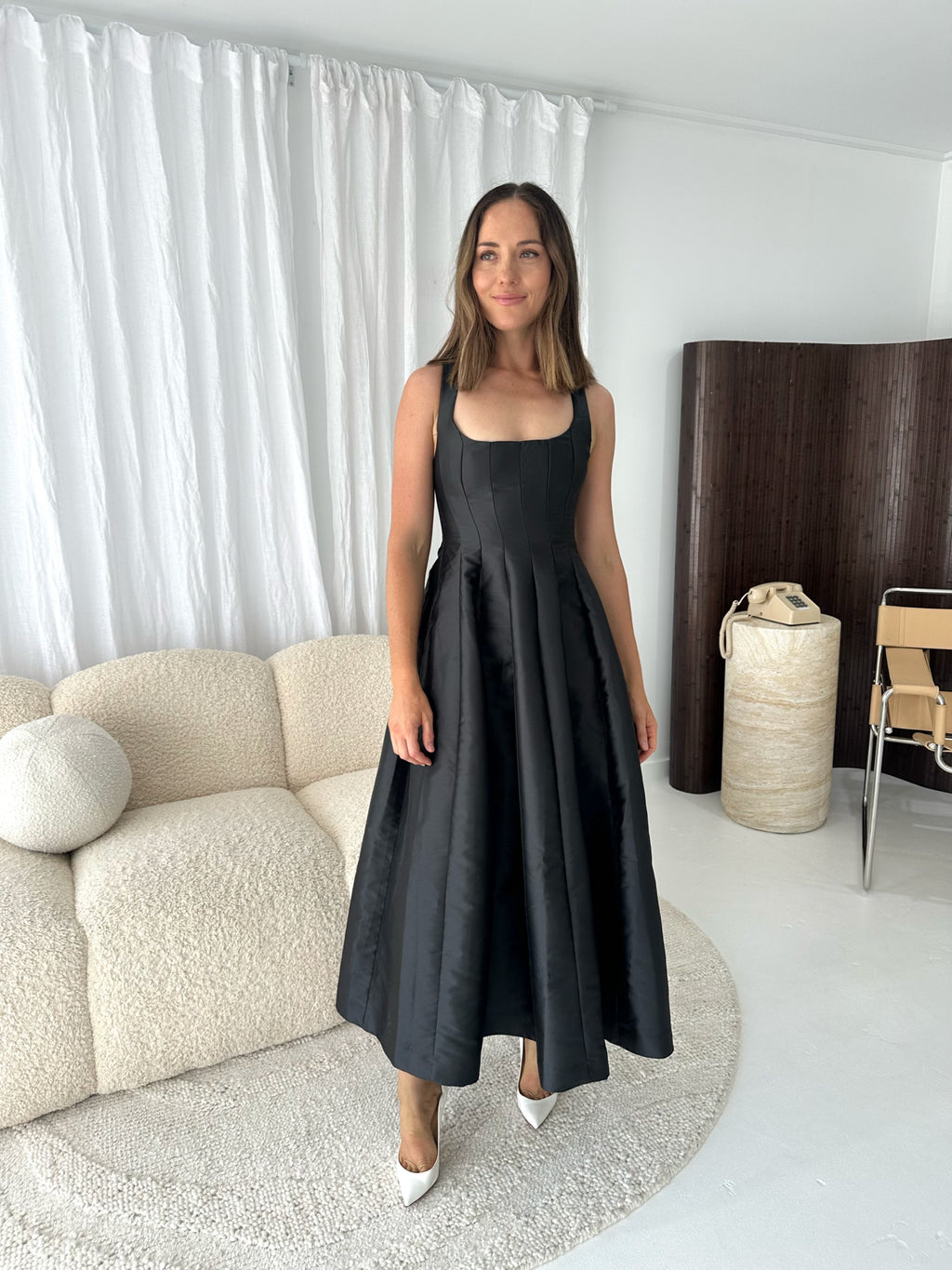 Sheike- The Karolina Dress- Black- Size 6